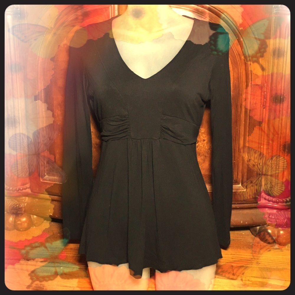 Avon/mark. Tie-Back Top (S/M)